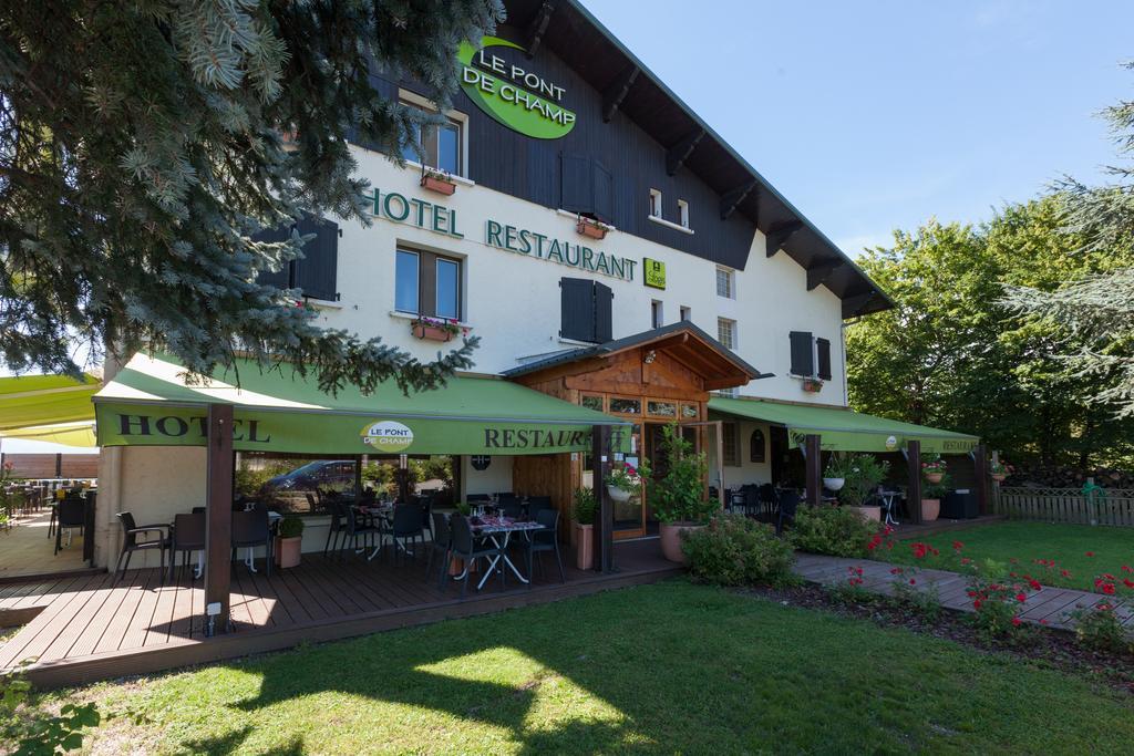 Logis Le Pont De Champ Hotell Beaucroissant Eksteriør bilde