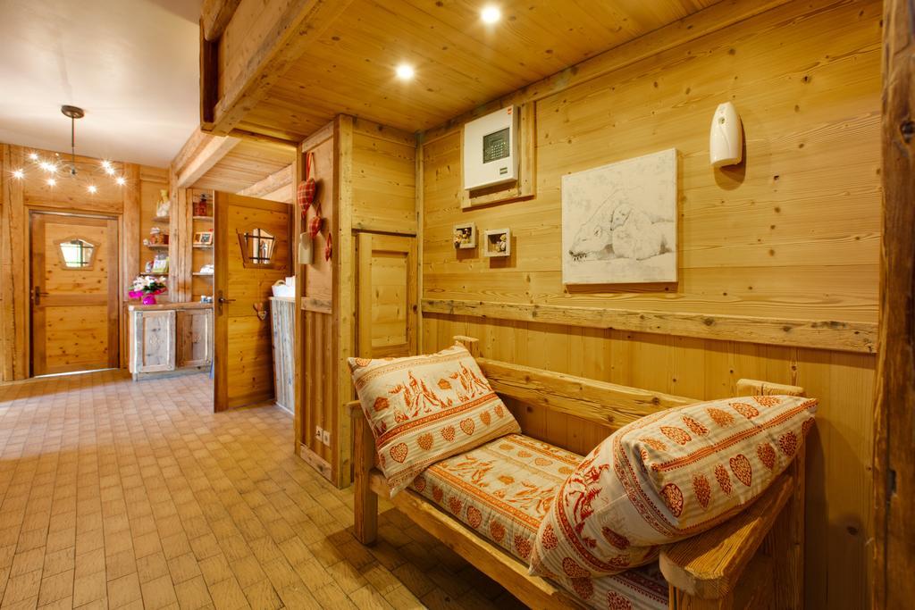 Logis Le Pont De Champ Hotell Beaucroissant Eksteriør bilde
