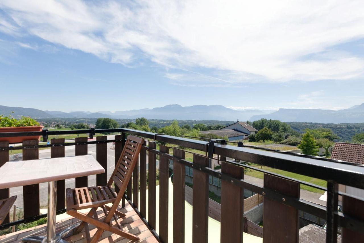 Logis Le Pont De Champ Hotell Beaucroissant Eksteriør bilde
