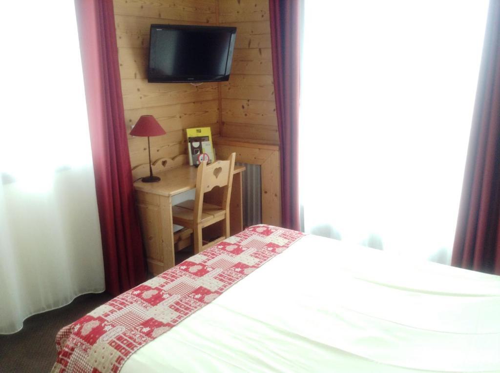 Logis Le Pont De Champ Hotell Beaucroissant Rom bilde